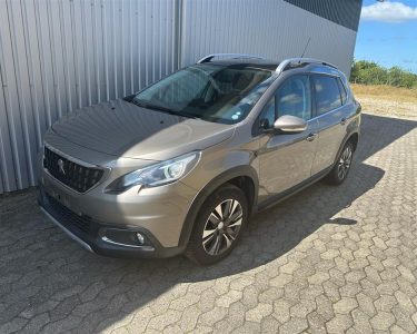 Peugeot 2008 1,6 BlueHDi Desire Sky 100HK