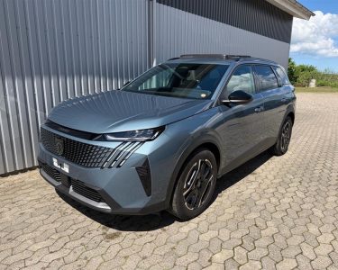 Peugeot e-5008 EL Allure 210HK 5d Aut.